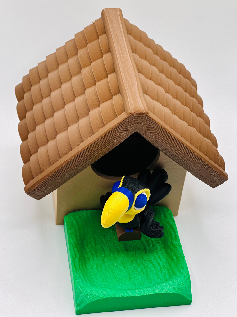 3D Printed Mini Toucan & Birdhouse Set