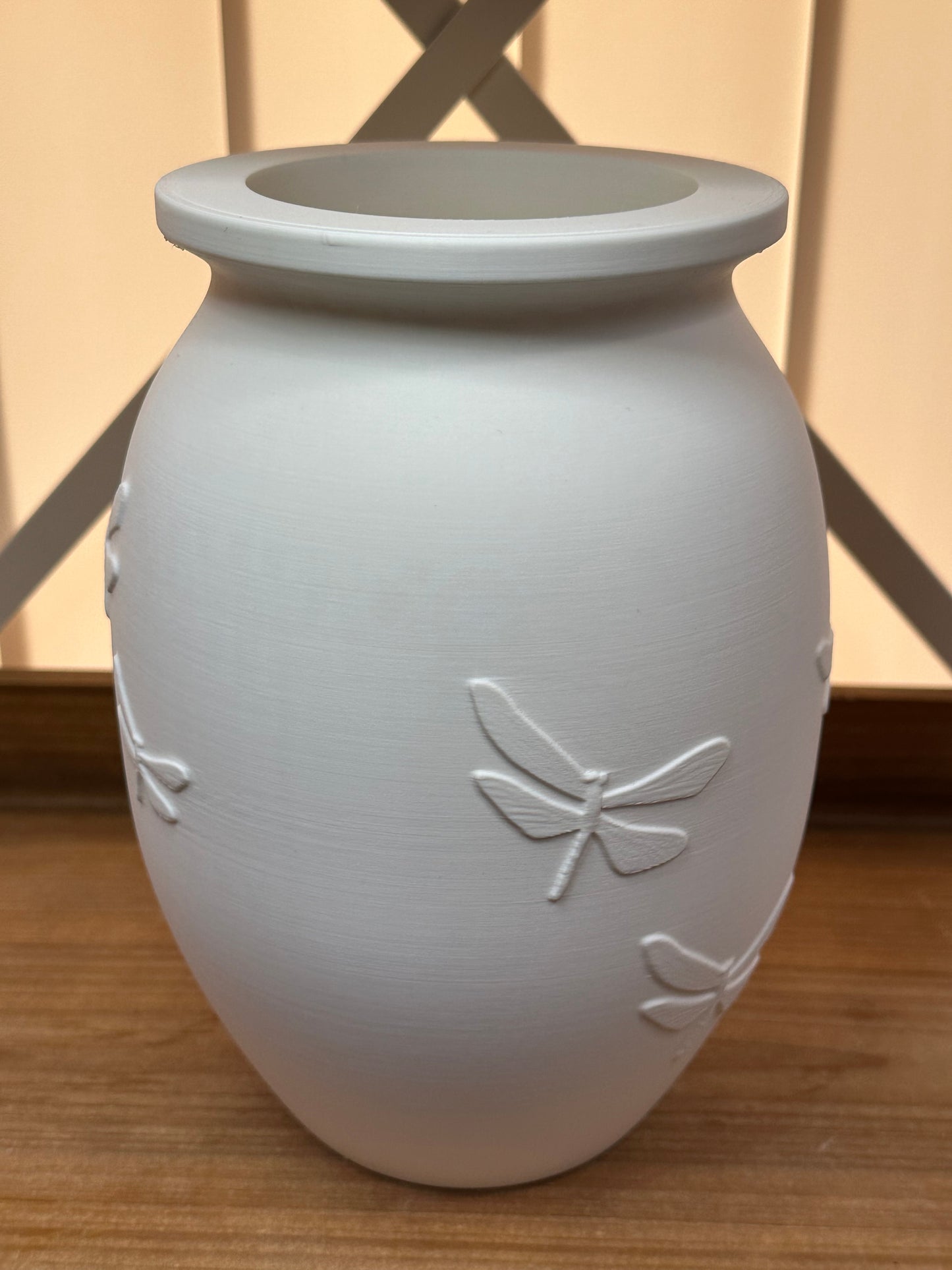 The Dragonfly Meadow Vase - Large 3D Printed White Ceramic Vase with Decorative Dragonfly Patterns